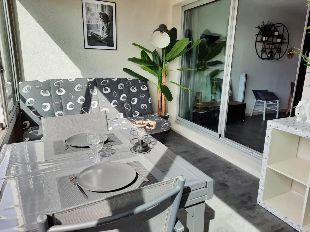 Charmant T2 Vue Marina Plages A Pied Sete Luaran gambar